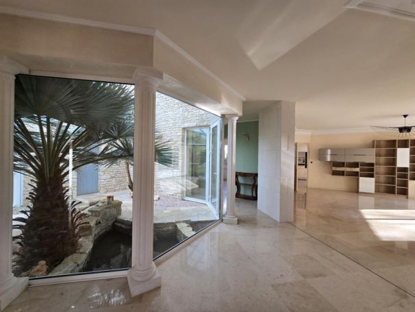 A vendre MAISON  6 PIECES 236 M2 PLAGE à PIED SAINT HILAIRE DE RIEZ