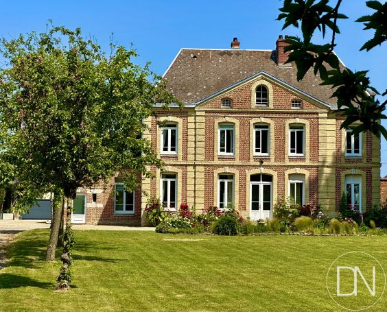 A louer MAISON  DE MAîTRE BORD DE MER SAINT ROMAIN DE COLBOSC Commerces et tous services, écoles primaire, maternelle, collège. Lycée sur Lillebonne (