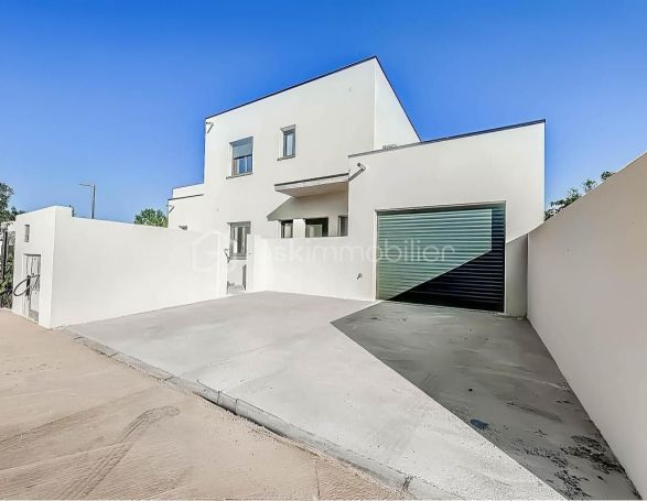 A louer MAISON  CONTEMPORAINE BORD DE MER SERIGNAN