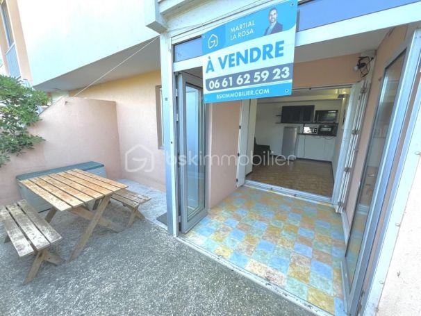 A vendre APPARTEMENT T2 24 M2 BORD DE MER CARNON