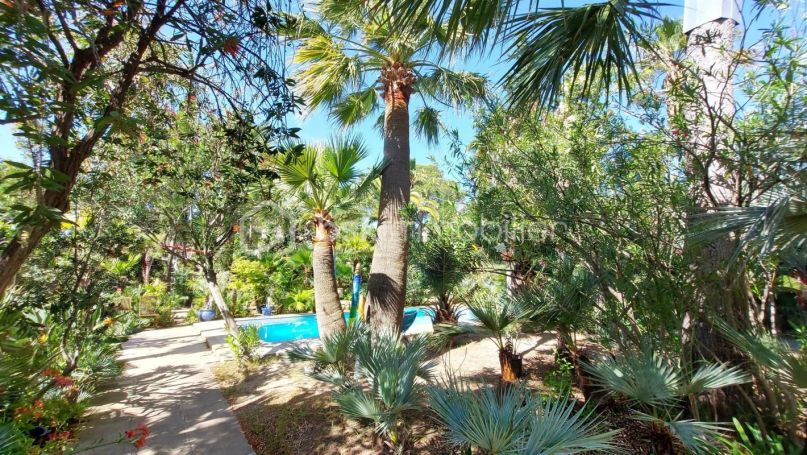 A vendre MAISON  5 PIECES 125 M2 BORD DE MER FREJUS