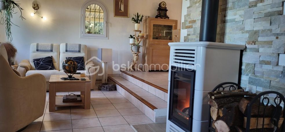 A louer MAISON  7 PIECES 158 M2  BOISSET ET GAUJAC