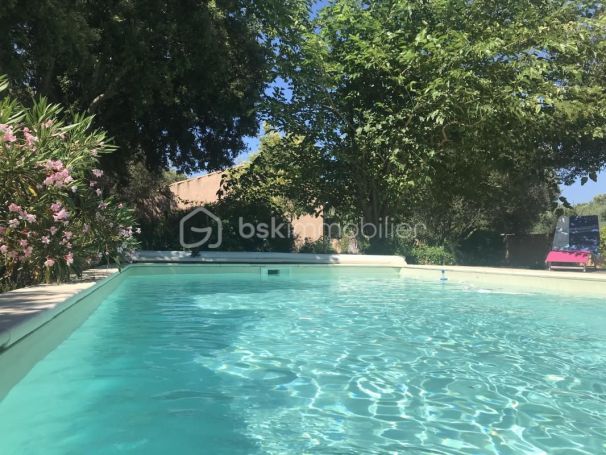 A louer MAISON  6 PIECES 135 M2 BORD DE MER BONIFACIO