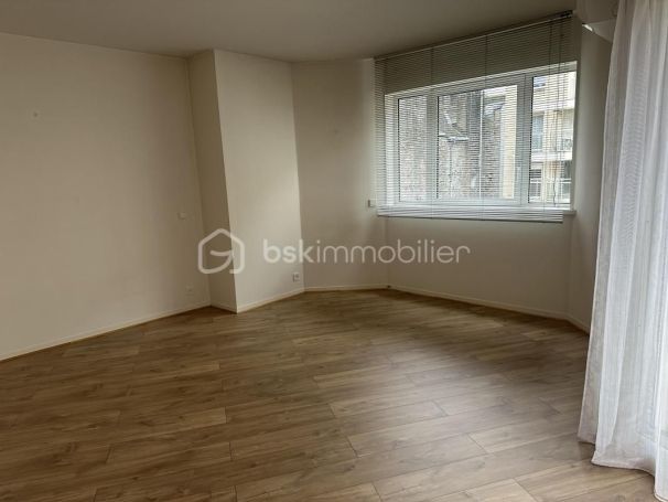 A louer APPARTEMENT T2 53 M2  PAU