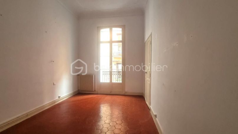 A louer APPARTEMENT T5 125 M2  PERPIGNAN