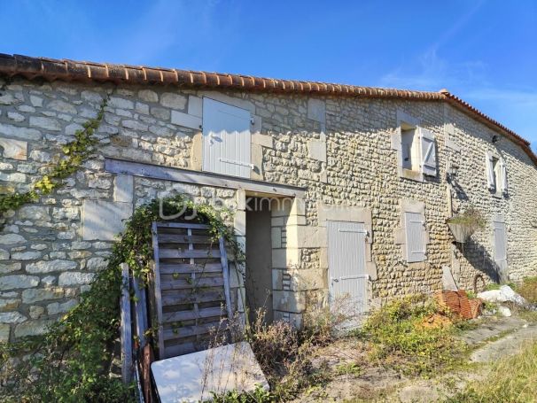 A vendre MAISON  DE MAîTRE BORD DE MER SAINT SULPICE DE ROYAN