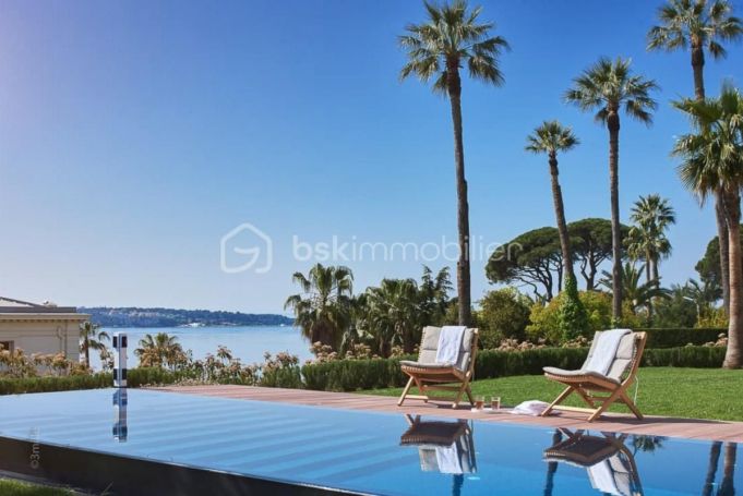 A louer MAISON  CONTEMPORAINE VUE MER CANNES