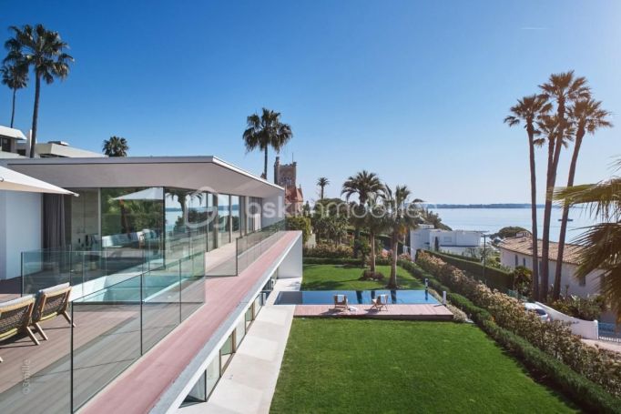 A louer MAISON  CONTEMPORAINE VUE MER CANNES