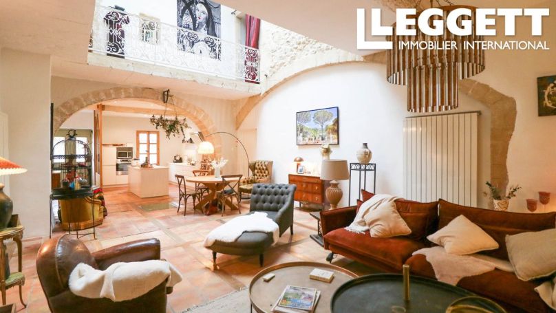 A louer MAISON  DE MAîTRE  UZES