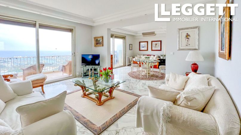 A louer APPARTEMENT T3 88 M2 VUE MER ANTIBES
