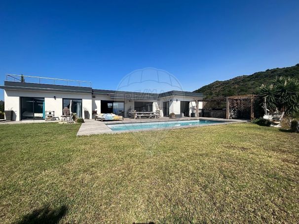A louer MAISON  4 PIECES 150 M2 BORD DE MER ALATA