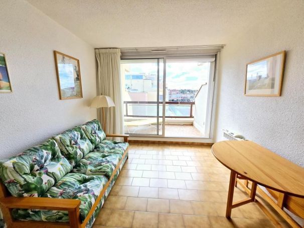 A louer STUDIO  21 M2 TERRASSE BORD DE MER GRUISSAN