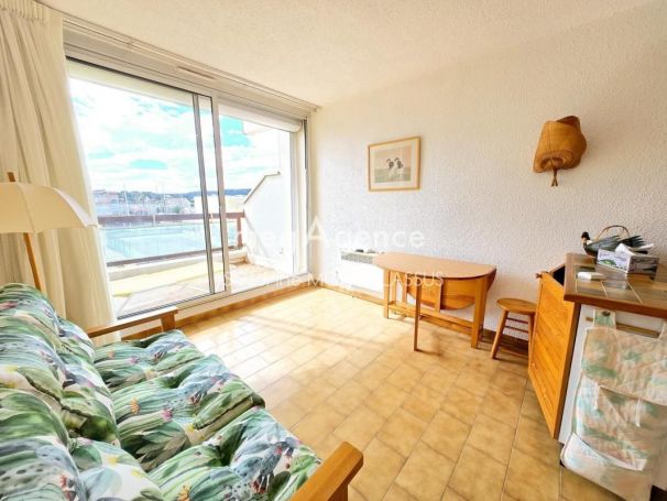 A louer STUDIO  21 M2 TERRASSE BORD DE MER GRUISSAN