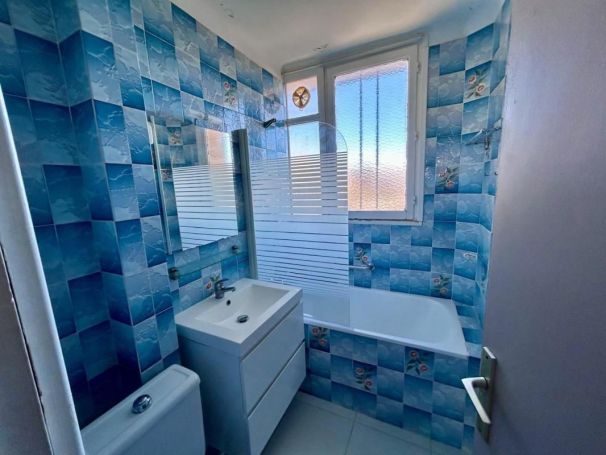 A louer APPARTEMENT T2 38 M2 BORD DE MER SAINT RAPHAEL