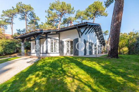 A vendre MAISON  5 PIECES 166 M2 BORD DE MER SEIGNOSSE Lac et Ocean à pied