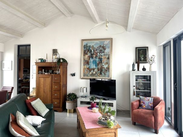 A vendre MAISON  7 PIECES 175 M2 BORD DE MER SAINT HILAIRE DE RIEZ