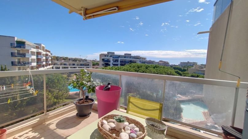 A louer STUDIO  24 M2 TERRASSE BORD DE MER CAGNES SUR MER