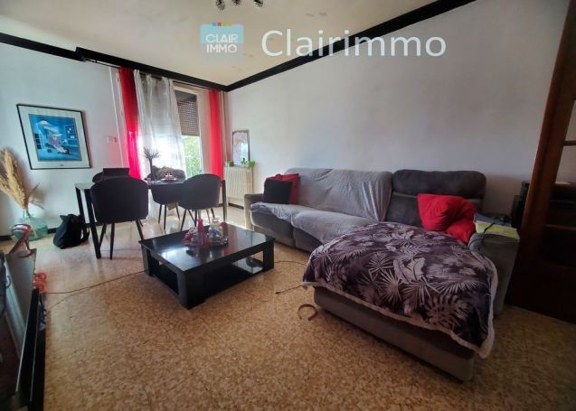A louer APPARTEMENT T3 74 M2 BORD DE MER BERRE L ETANG