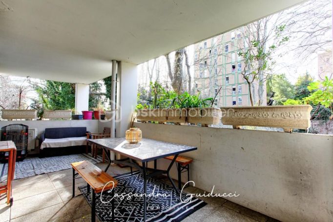 A vendre APPARTEMENT T3 66 M2 TERRASSE BORD DE MER MARSEILLE 10EME