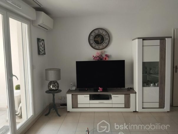 A louer APPARTEMENT T3 68 M2 BORD DE MER LA SEYNE SUR MER