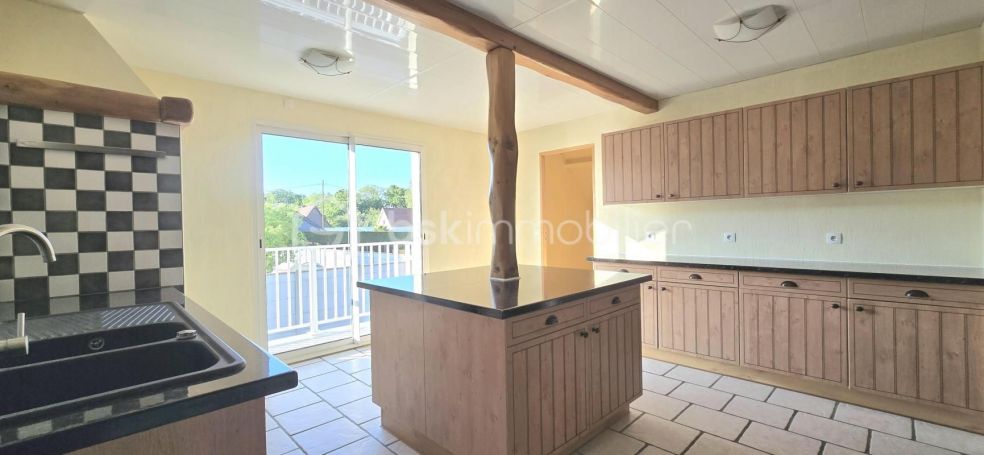 A vendre Grande maison familiale ou 2 logements indEpendants  Dieppe