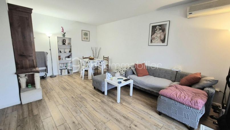 A louer APPARTEMENT T2 49 M2 TERRASSE BORD DE MER HYERES