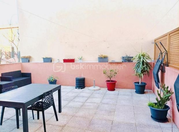 A louer STUDIO  42 M2 TERRASSE  AIX EN PROVENCE