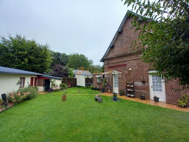 A vendre MAISON  4 PIECES 78 M2  VAL DE SCIE centre ville