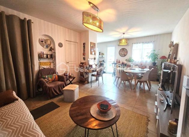 A louer APPARTEMENT DUPLEX T3 81 M2  DRAGUIGNAN