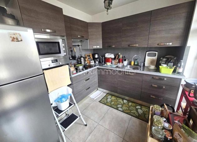 A louer APPARTEMENT DUPLEX T3 81 M2  DRAGUIGNAN