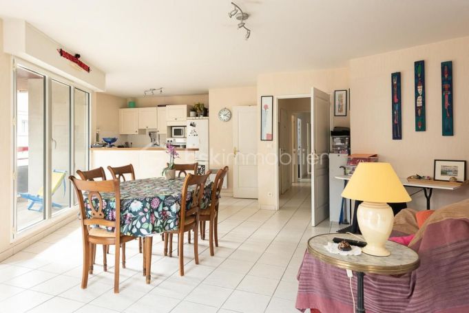 A louer APPARTEMENT T4 96 M2 BORD DE MER LA BAULE ESCOUBLAC