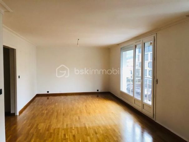 A louer APPARTEMENT T5 94 M2  DEVILLE LES ROUEN