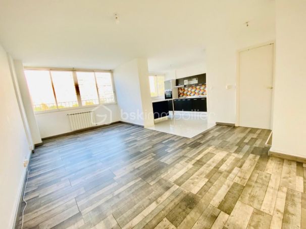A vendre APPARTEMENT T2 59 M2 BORD DE MER MARSEILLE 9EME