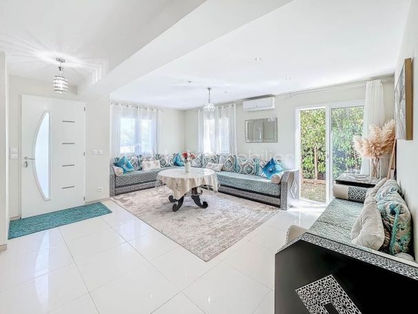 A louer MAISON  7 PIECES 141 M2  SAINT ANDRE DE SANGONIS