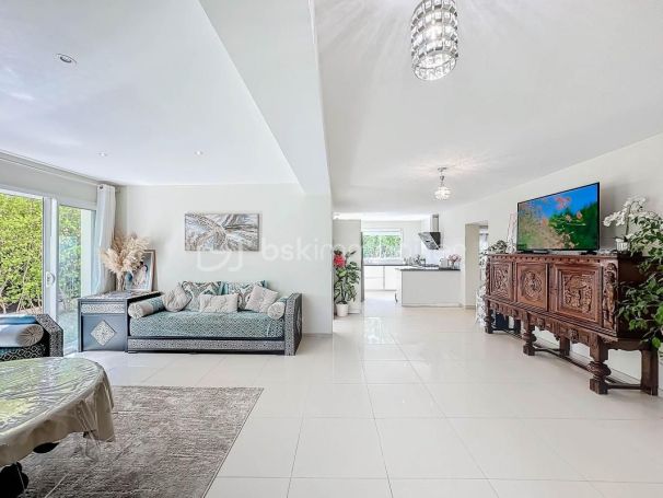 A louer MAISON  7 PIECES 141 M2  SAINT ANDRE DE SANGONIS