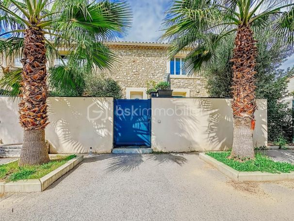 A vendre Magnifique Appartement avec jardin et 2 parking A  LATTES