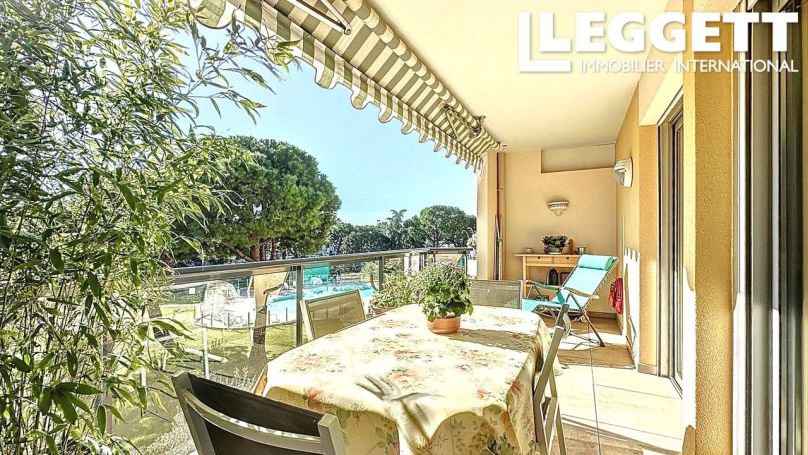 A louer APPARTEMENT DE PRESTIGE T4 115 M2 TERRASSE BORD DE MER CAGNES SUR MER