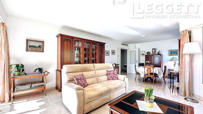A louer APPARTEMENT DE PRESTIGE T4 115 M2 TERRASSE BORD DE MER CAGNES SUR MER