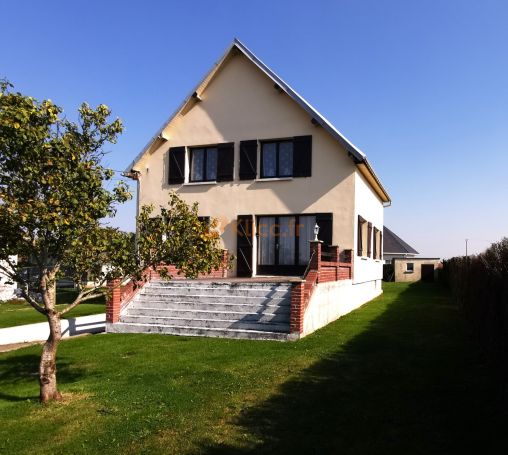 A vendre MAISON  5 PIECES 110 M2  AUFFAY Commerces à AUFFAY et TOTES, Autoroutes