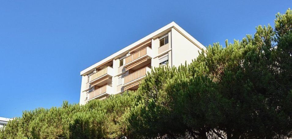 A louer APPARTEMENT T4 80 M2 BORD DE MER CROS DE CAGNES