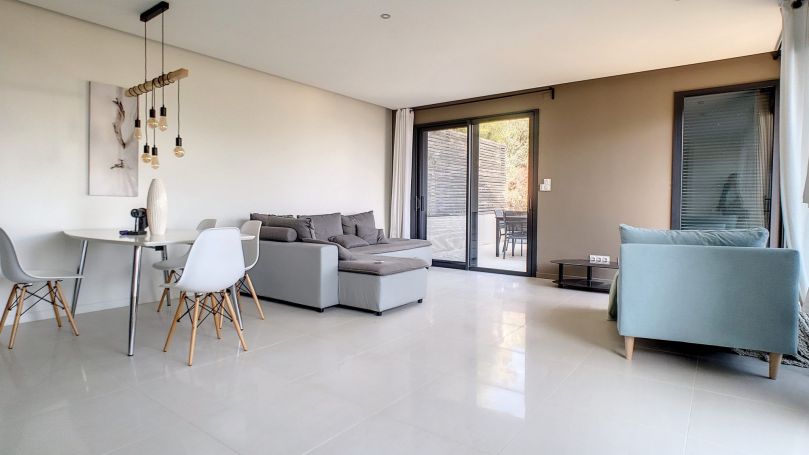 A vendre VILLA CONTEMPORAINE 5 PIECES 130 M² VUE MER Bandol