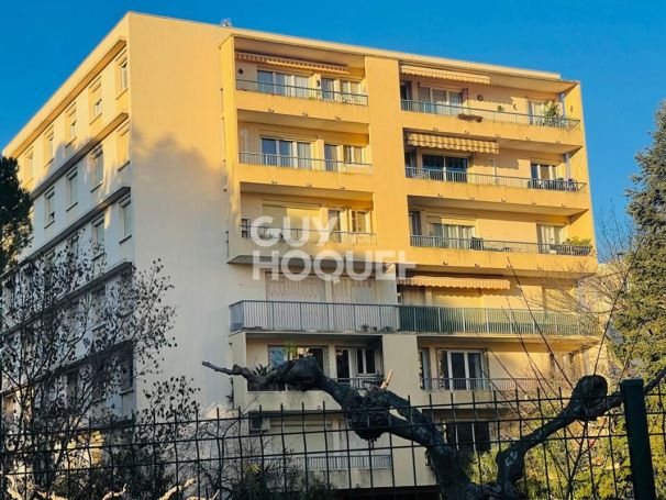 A louer APPARTEMENT T5 86 M2  MONTPELLIER