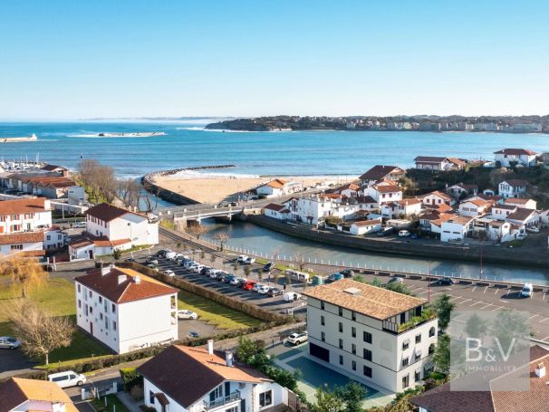 A vendre APPARTEMENT DE PRESTIGE T3 71 M2 BORD DE MER URRUGNE