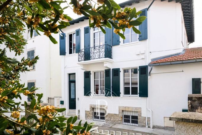 MAISON  170 M2 BORD DE MER BIARRITZ