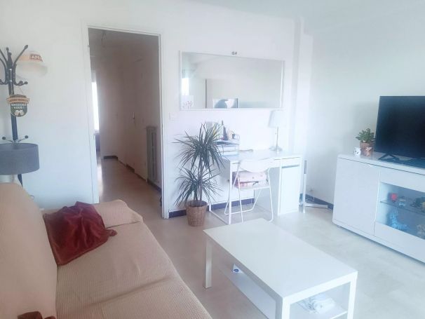 A vendre APPARTEMENT T2 55 M2 TERRASSE BORD DE MER TOULON