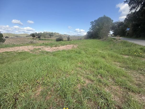 A vendre TERRAIN 2 551 M2  PIERREFEU DU VAR