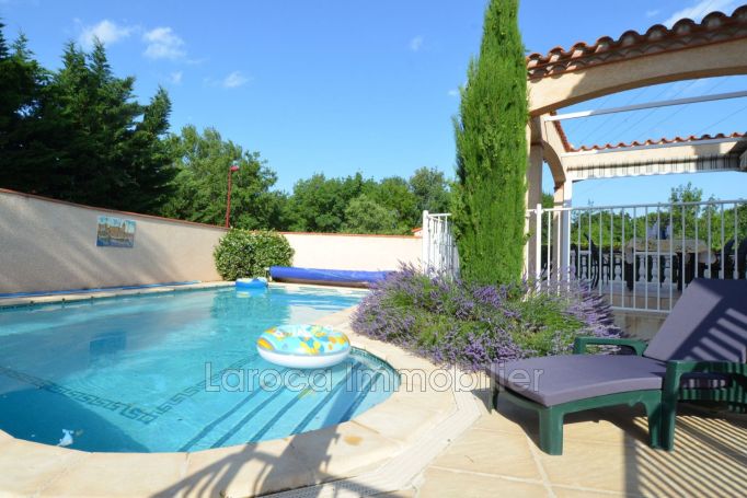 A vendre MAISON  4 PIECES 130 M2  SAINT GENIS DES FONTAINES Village