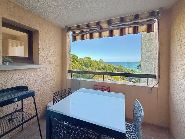 A vendre APPARTEMENT T3 28 M2 TERRASSE VUE MER LES ISSAMBRES