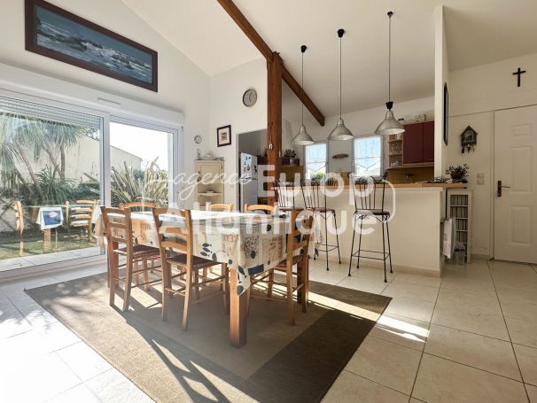 A vendre Villa d'architecte avec Piscine T5 bis - LA PALMYRE 17570 La Palmyre