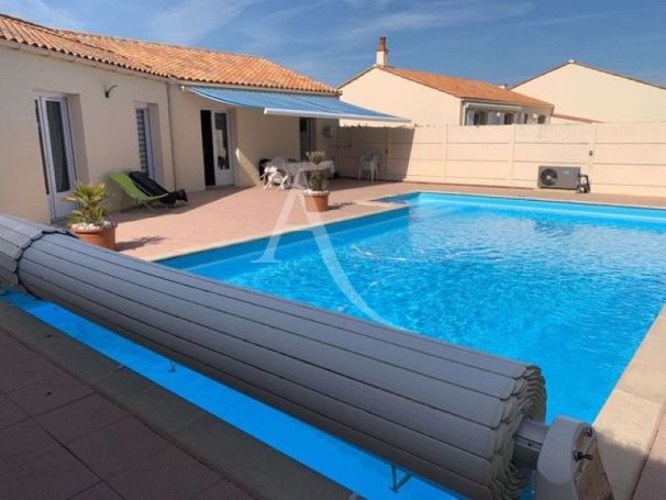 A vendre MAISON  4 PIECES 80 M2 BORD DE MER JARD SUR MER